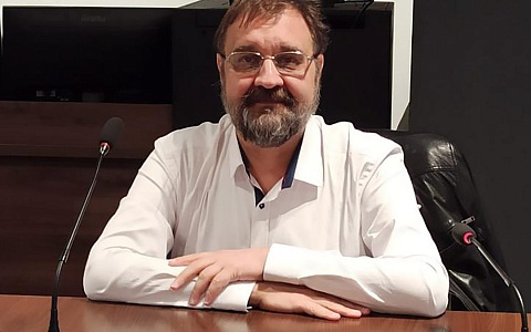 Рязанский политолог Мостяев назвал бенефициаров языковой реформы в Узбекистане Рязанский политолог Мостяев назвал бенефициаров языковой реформы в Узбекистане