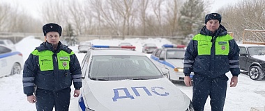 Рязанская полиция оказала помощь пассажирам сломавшегося автобуса - 62ИНФО Рязанская полиция оказала помощь пассажирам сломавшегося автобуса