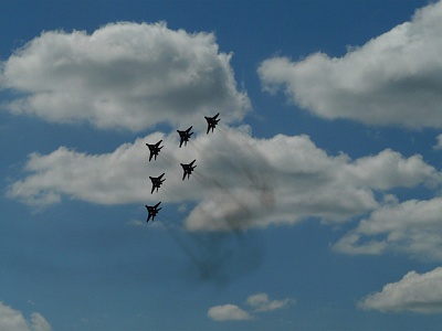 В День ВДВ над площадью Победы в Рязани пролетят военные самолёты 