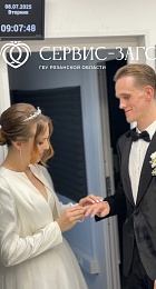 Лето любви: Рязанский ЗАГС показал фотосессии свадеб с июня по август