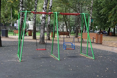 В сквере у Дворца молодёжи завершили благоустройство