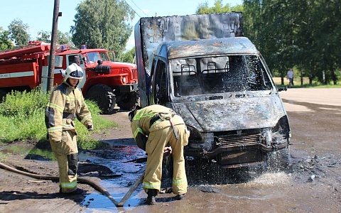 В Сараях «Газель» вспыхнула во время движения