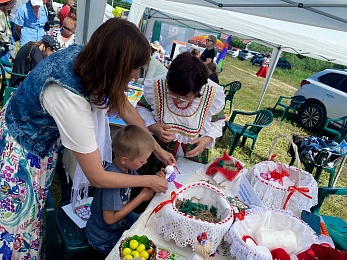 В селе Ласково отпраздновали День семьи, любви и верности