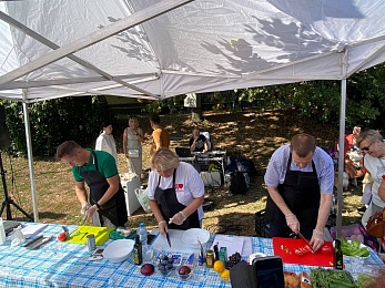 Первый зампред Рязгордумы Антон Астафьев присоединился к кулинарной битве на гастрофестивале