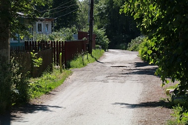 Мэр Елена Сорокина обсудила с жителями посёлков Качево и Мордасово ремонт дороги 