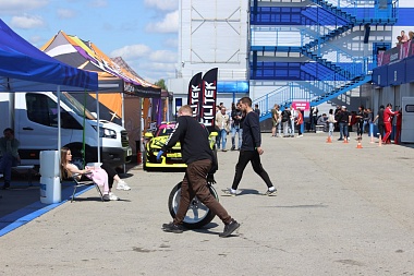 Фоторепортаж: второй день Межрегионального чемпионата по дрифту в Рязани