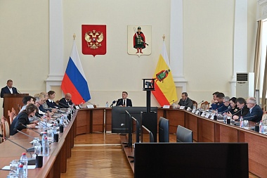 Рязанский первый зампред Денис Боков провёл антикоррупционное заседание