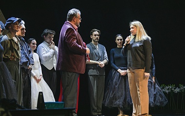 Губернатор Павел Малков поздравил директора рязанского Театра кукол с юбилеем