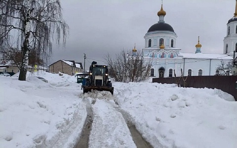«Неидеально, но…» : в Солотче очистили от снега восемь дорог