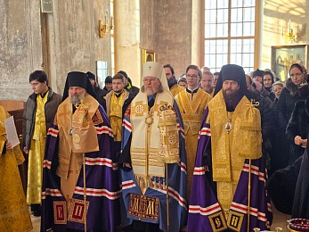 В Успенской Вышенской обители почтили память святителя Феофана Затворника