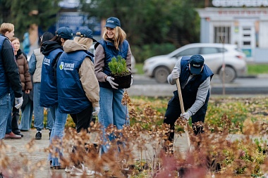 Губернатор Павел Малков присоединился к высадке деревьев в сквере «Рязань – город Трудовой Доблести»