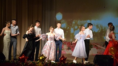 Фоторепортаж: в Рязанской области прошли выпускные и церемонии вручения аттестатов