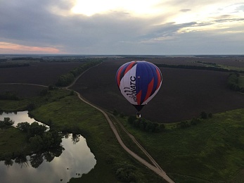 Фоторепортаж: пилоты «Неба России» пролетели на воздушных шарах над Рязанской областью - 62ИНФО Фоторепортаж: пилоты «Неба России» пролетели на воздушных шарах над Рязанской областью