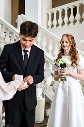 Осенняя любовь: Рязанский ЗАГС показал фото свадеб сентября