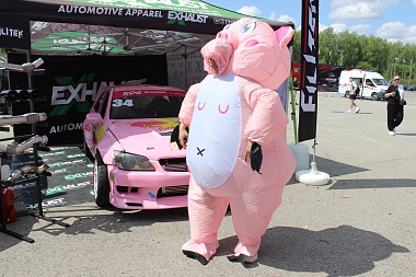 Фоторепортаж: второй день Межрегионального чемпионата по дрифту в Рязани