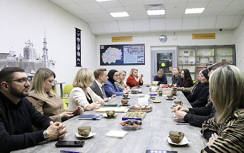 Денис Боков присоединился к обсуждению работы Комитета семей воинов Отечества