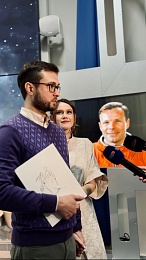 ИИ-свадьба: рязанскую пару поженил цифровой Гагарин