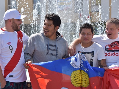 Рязанцы на три дня  приютили оставшихся без машины перуанских болельщиков