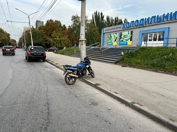 Рязанский мотоциклист сбил женщину на улице Новой - 62ИНФО Рязанский мотоциклист сбил женщину на улице Новой