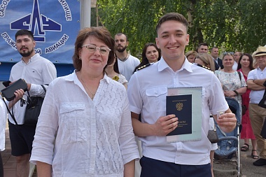 В Сасовском лётном училище отметили выпуск 52 выпускников