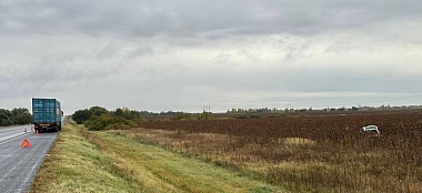 Пассажирка попала в больницу после аварии с грузовиком в Михайловском районе