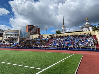 В Рязани День ВДВ отметили показательными выступлениями десантников и прыжками с парашютом