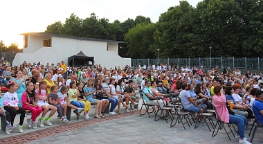 В Рязани впервые разыграли Музыкальный кубок КВН и «поющих косопузов» - 62ИНФО В Рязани впервые разыграли Музыкальный кубок КВН и «поющих косопузов»