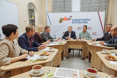 Глава Рязоблдумы Аркадий Фомин осмотрел региональный фонд «Защитники Отечества»