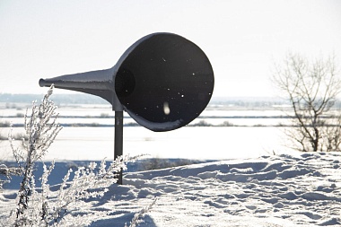 В Спасске установили огромные слуховые трубки для прослушивания звуков природы