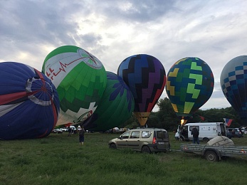 Фоторепортаж: пилоты «Неба России» пролетели на воздушных шарах над Рязанской областью - 62ИНФО Фоторепортаж: пилоты «Неба России» пролетели на воздушных шарах над Рязанской областью