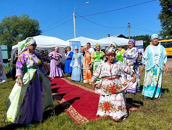 В селе Ласково отпраздновали День семьи, любви и верности