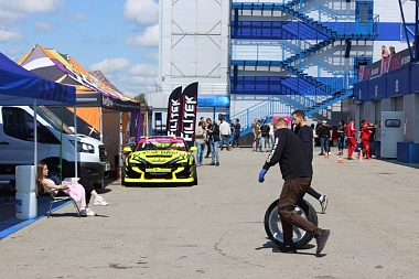 Фоторепортаж: второй день Межрегионального чемпионата по дрифту в Рязани