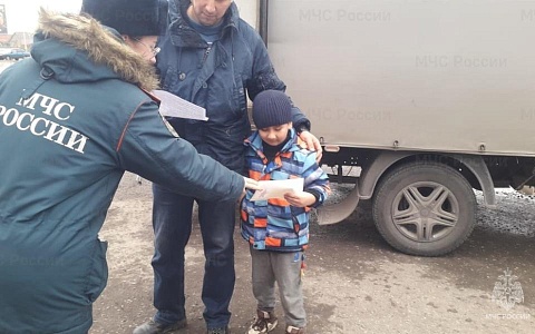 Сотрудники МЧС обошли 1300 домов в Рязани с профилактическими визитами
