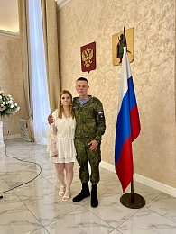 Рязанский ЗАГС опубликовал фото свадеб в День Государственного флага РФ