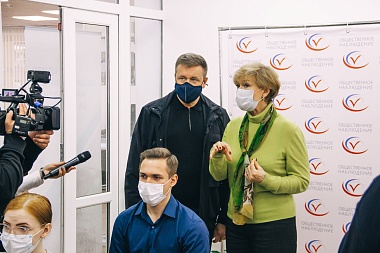 Любимов проверил работу Центра общественного наблюдения за выборами в Рязани - 62ИНФО Любимов проверил работу Центра общественного наблюдения за выборами в Рязани