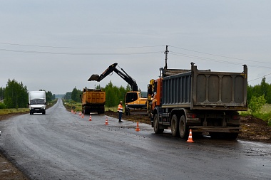 Зампред Павел Супрун осмотрел ремонт дорог в Рыбновском районе