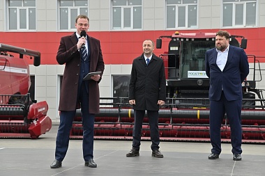 Под Рязанью открыли первый в ЦФО мультибрендовый центр сельхозтехники