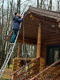 В Рязани Лесопарк украшают в Новому году - 62ИНФО В Рязани Лесопарк украшают в Новому году