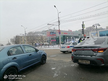 Из-за ДТП на площади Победы в Рязани собирается пробка