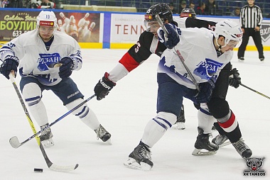 ХК «Рязань» проиграл тамбовским дебютантам, перебросав их в полтора раза - 62ИНФО ХК «Рязань» проиграл тамбовским дебютантам, перебросав их в полтора раза
