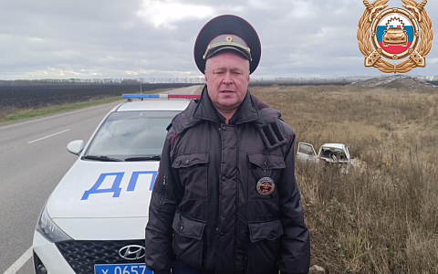 Под Ряжском погиб водитель улетевшей с дороги "Оки" Под Ряжском погиб водитель улетевшей с дороги "Оки"
