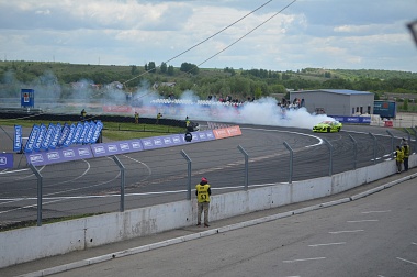 Скорость и рёв моторов: фоторепортаж с Межрегионального чемпионата по дрифту в Рязани 