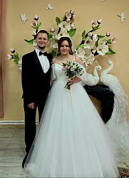 Лето любви: Рязанский ЗАГС показал фотосессии свадеб с июня по август