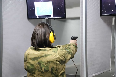 Рязанские женщины-росгвардейцы приняли участие в чемпионате по стрельбе 