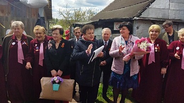 В Скопине поздравили со столетием ветерана Таисию Бутину