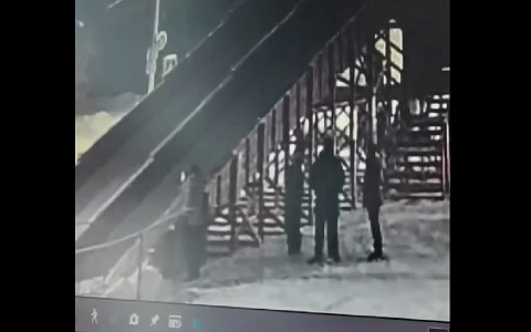 В Касимове вандалы покусились на только что установленную горку