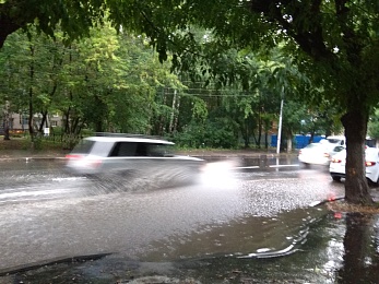 Центр Рязани ушел под воду