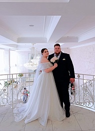 Стильные невесты, эффектные женихи: рязанцам показали самые яркие свадьбы лета