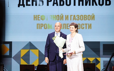 В рязанской филармонии чествовали работников нефтегазовой отрасли