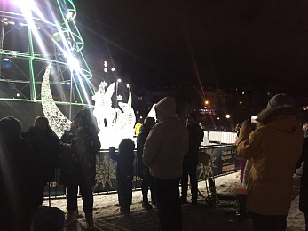 От единорога до весовщика. Фоторепортаж с Фестиваля ледовых скульптур в Рязани